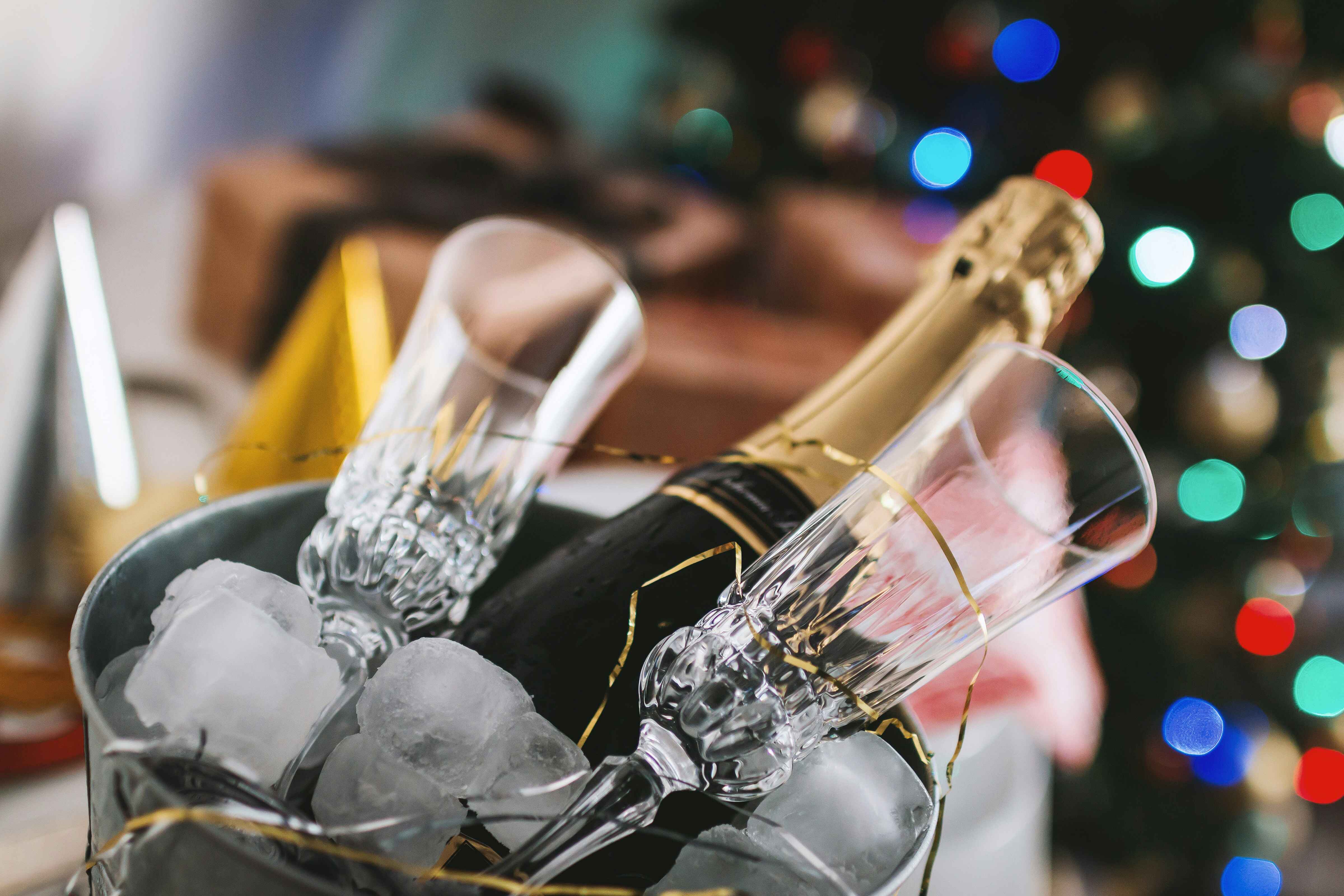 Five Alternatives To Champagne For Making Wedding Toasts Memorable