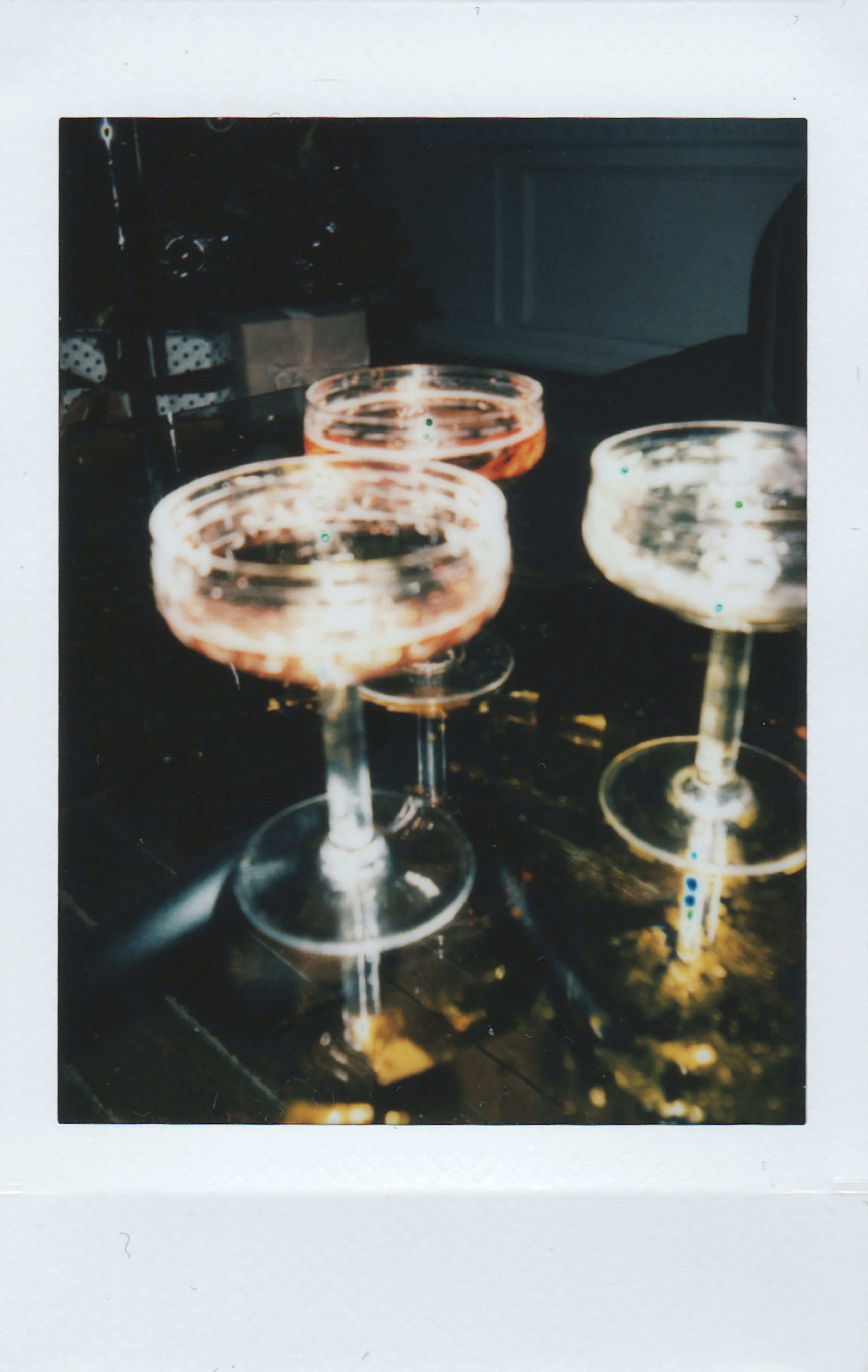 london dry gin glasses