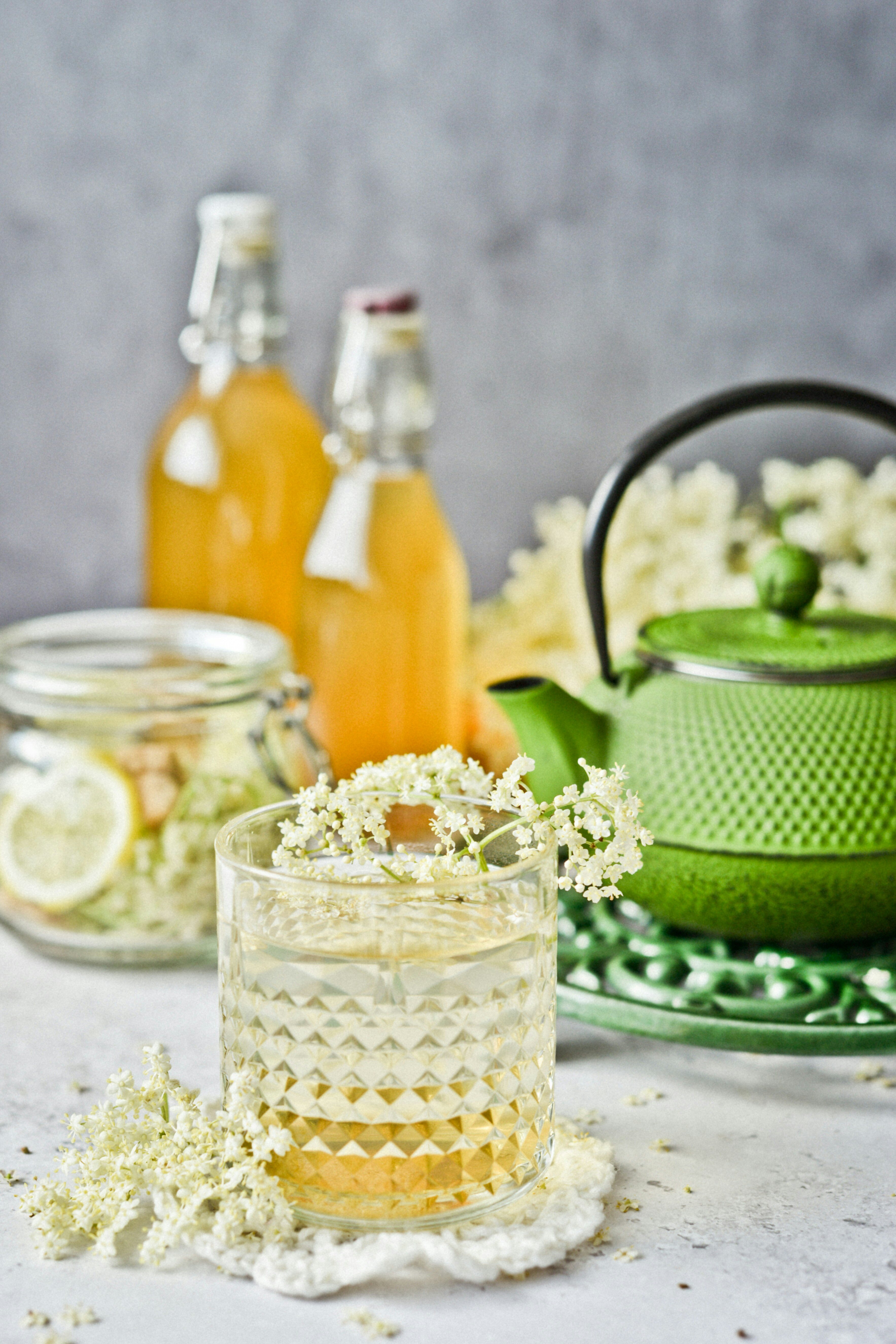These Elderflower Infusions Will Help You Enhance Your Favourite Spirits