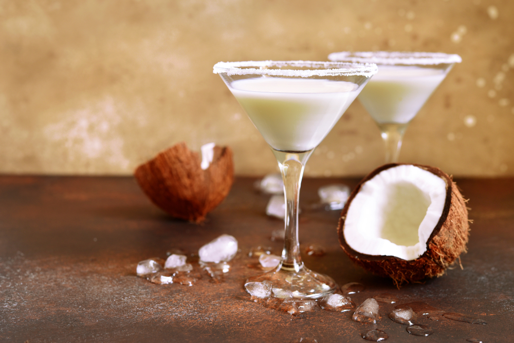 rum and coconut delight cocktail