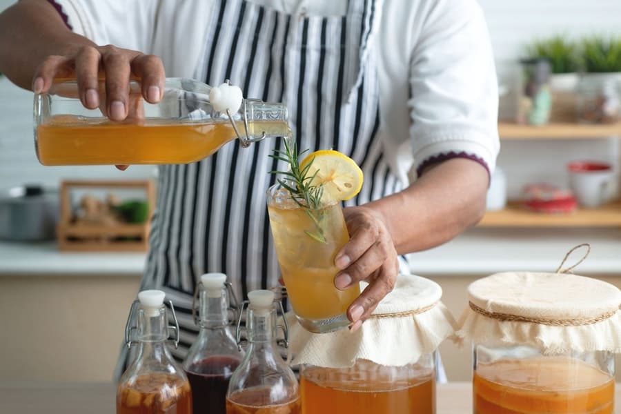 5 Easy Kombucha Mocktails