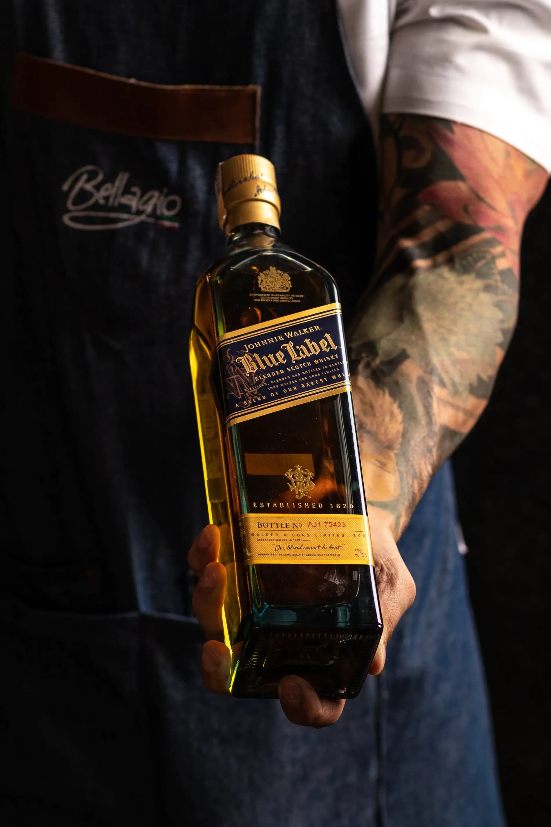 Johnnie Walker Blue Label: the gift to get for the friend who has