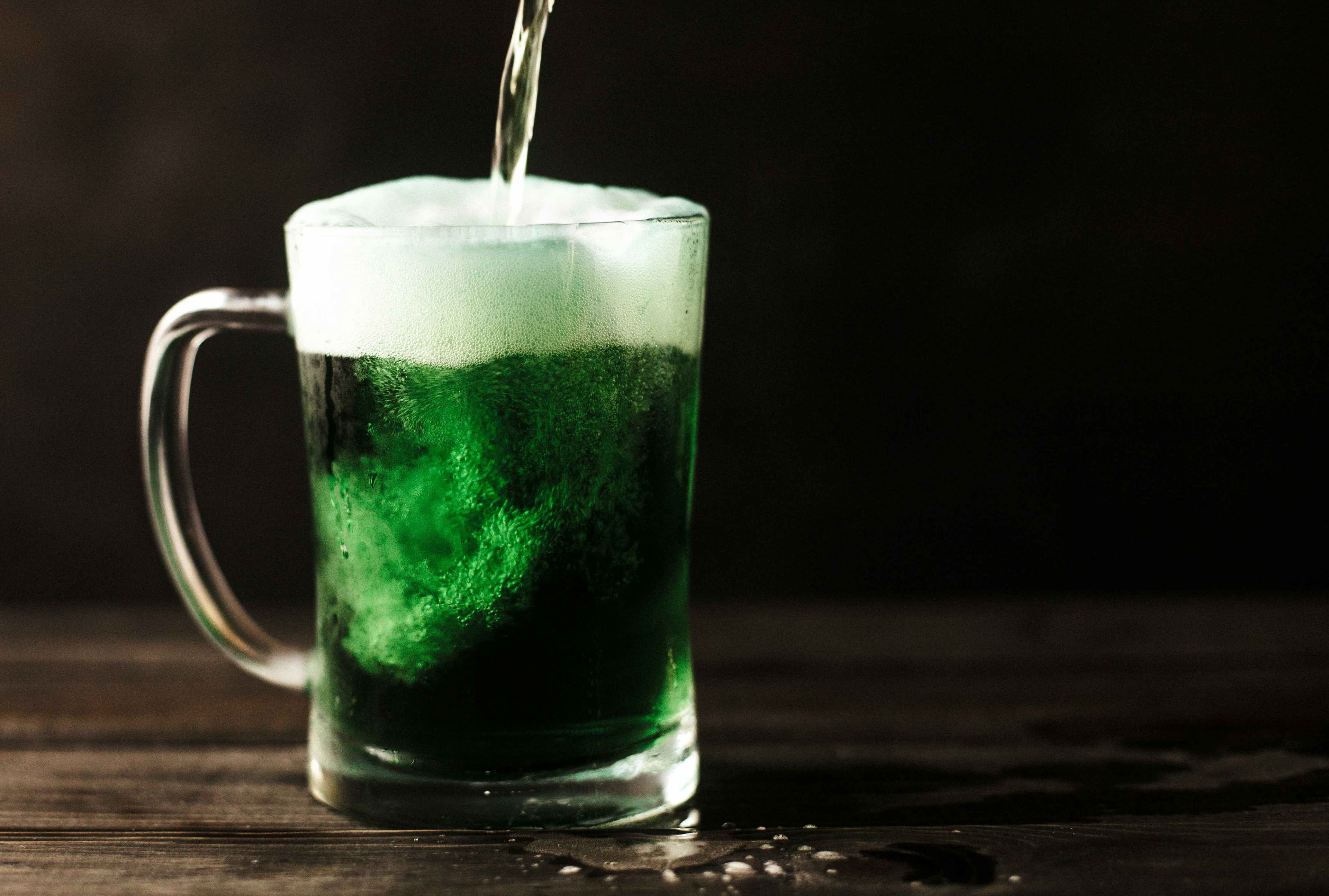 The Art of Pouring: How to Achieve the Perfect Frothy Head 