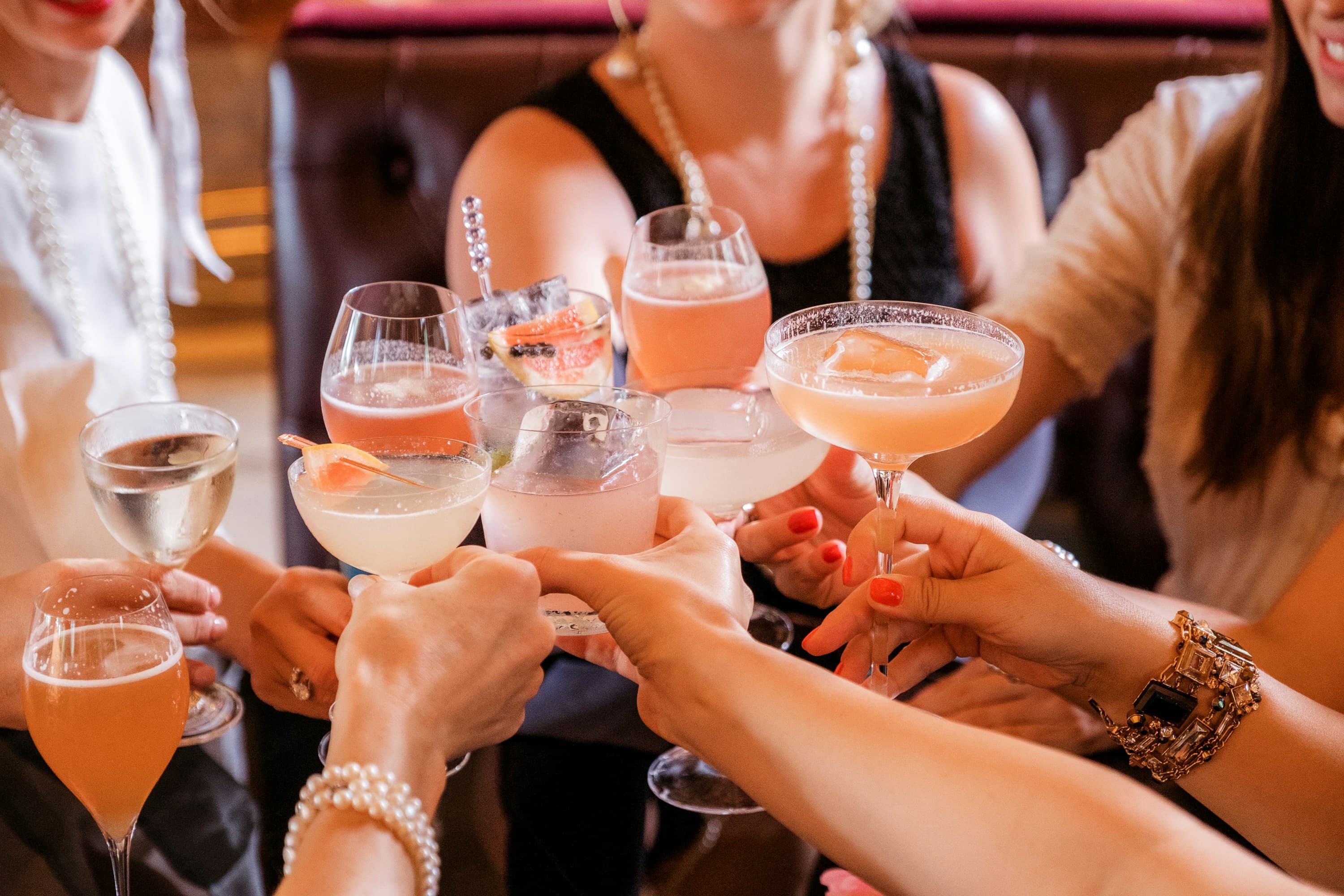 Your Guide To Planning A Unique Hen Party With A Gin Infusion Workshop 