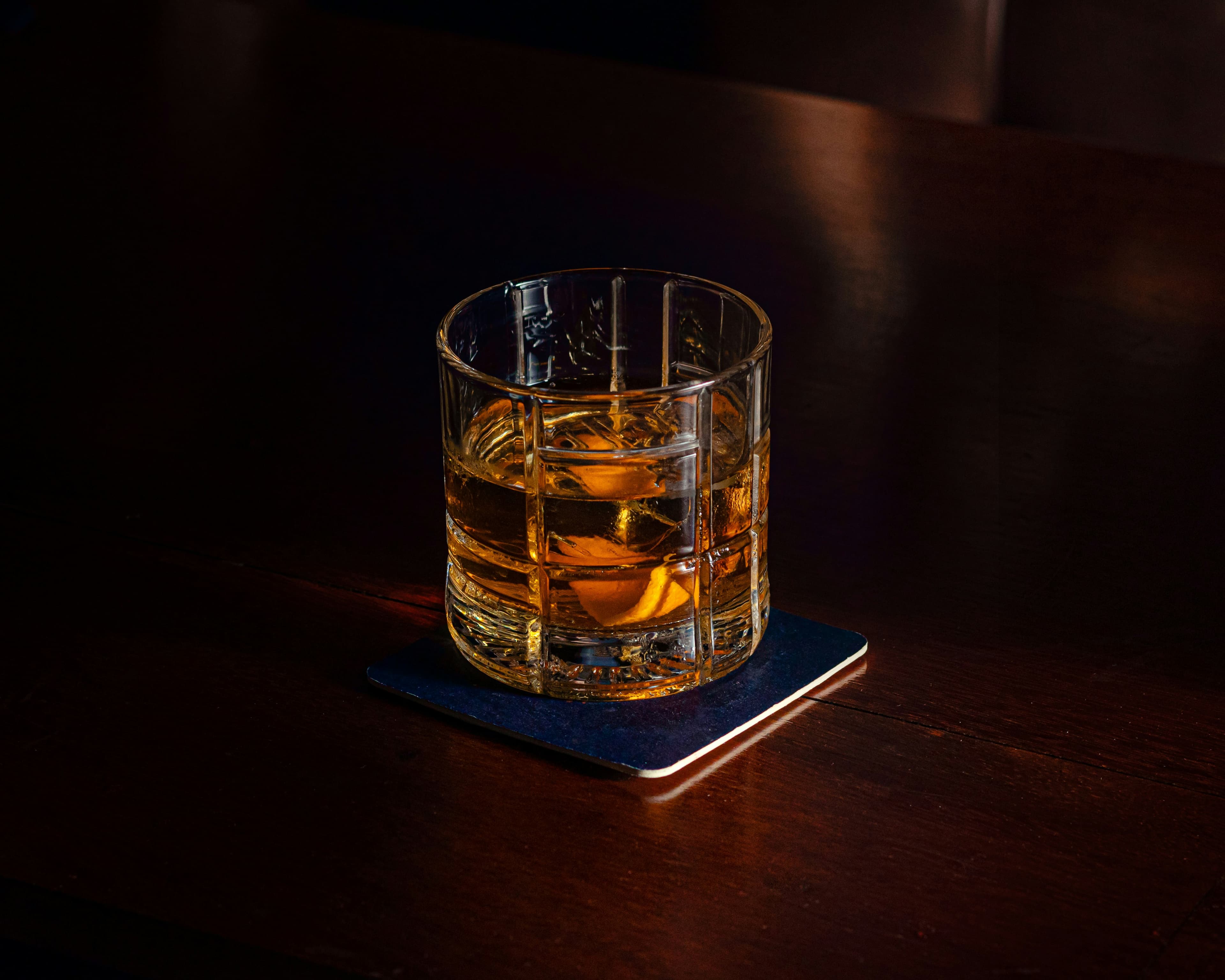 whisky rocks glass
