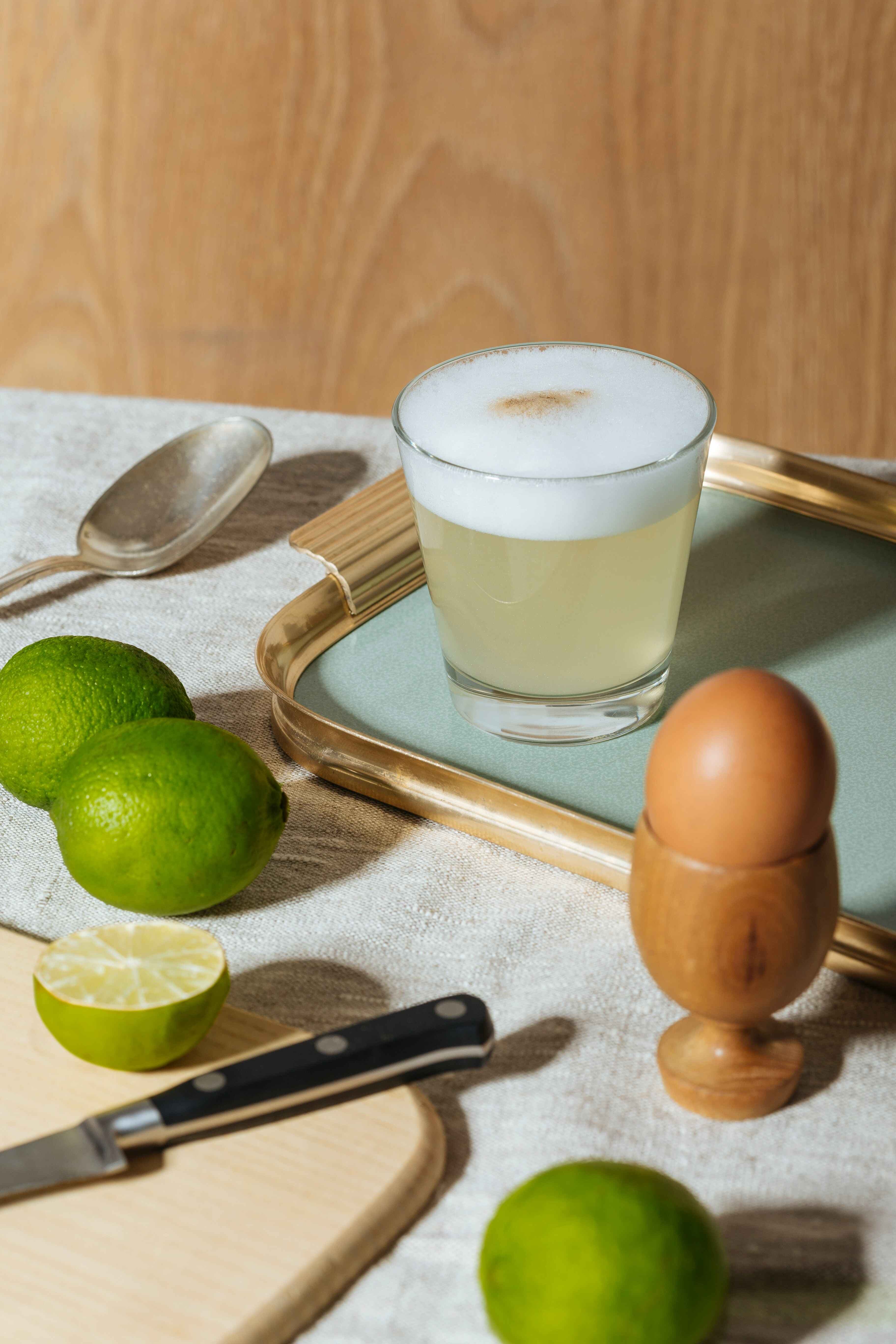 The 101 Behind Adding Egg Whites To Whisky Sour: Should You Use It? 