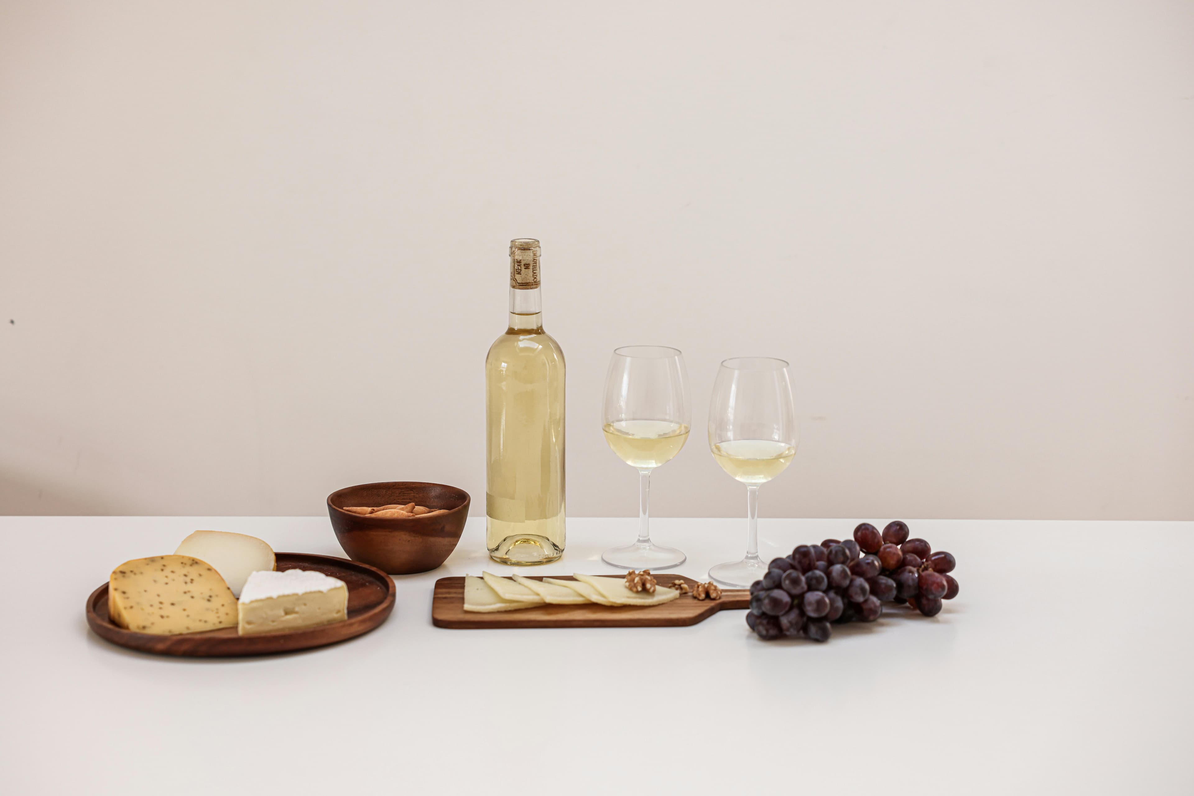 Artisanal Mead and Cheese Pairings: Take Your Tastebuds On A Journey Through Time 