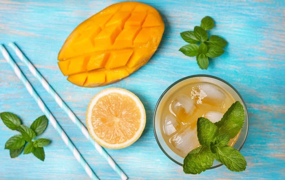 Mango Iced Tea Cocktail