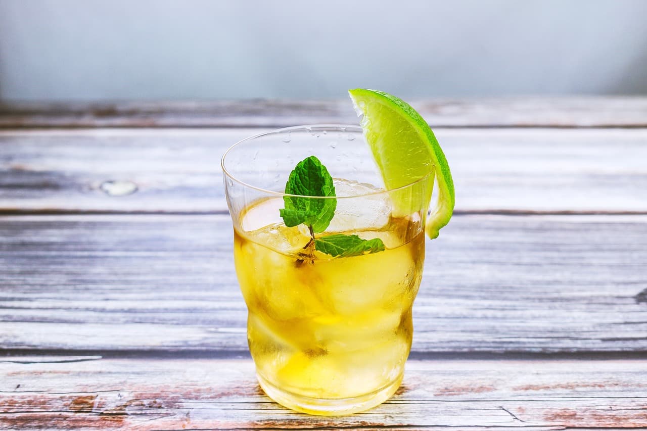 simple absinthe cocktail
