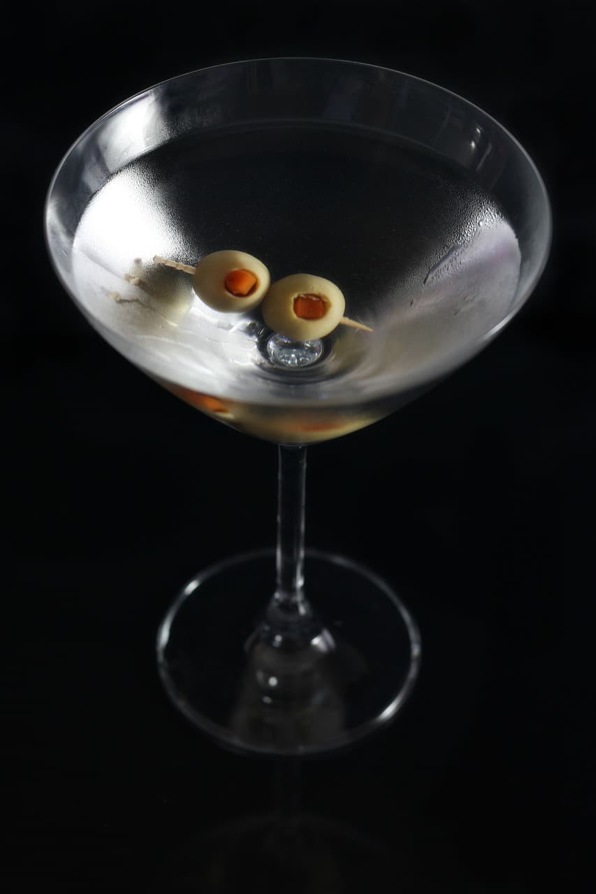 vodka martini with murukku