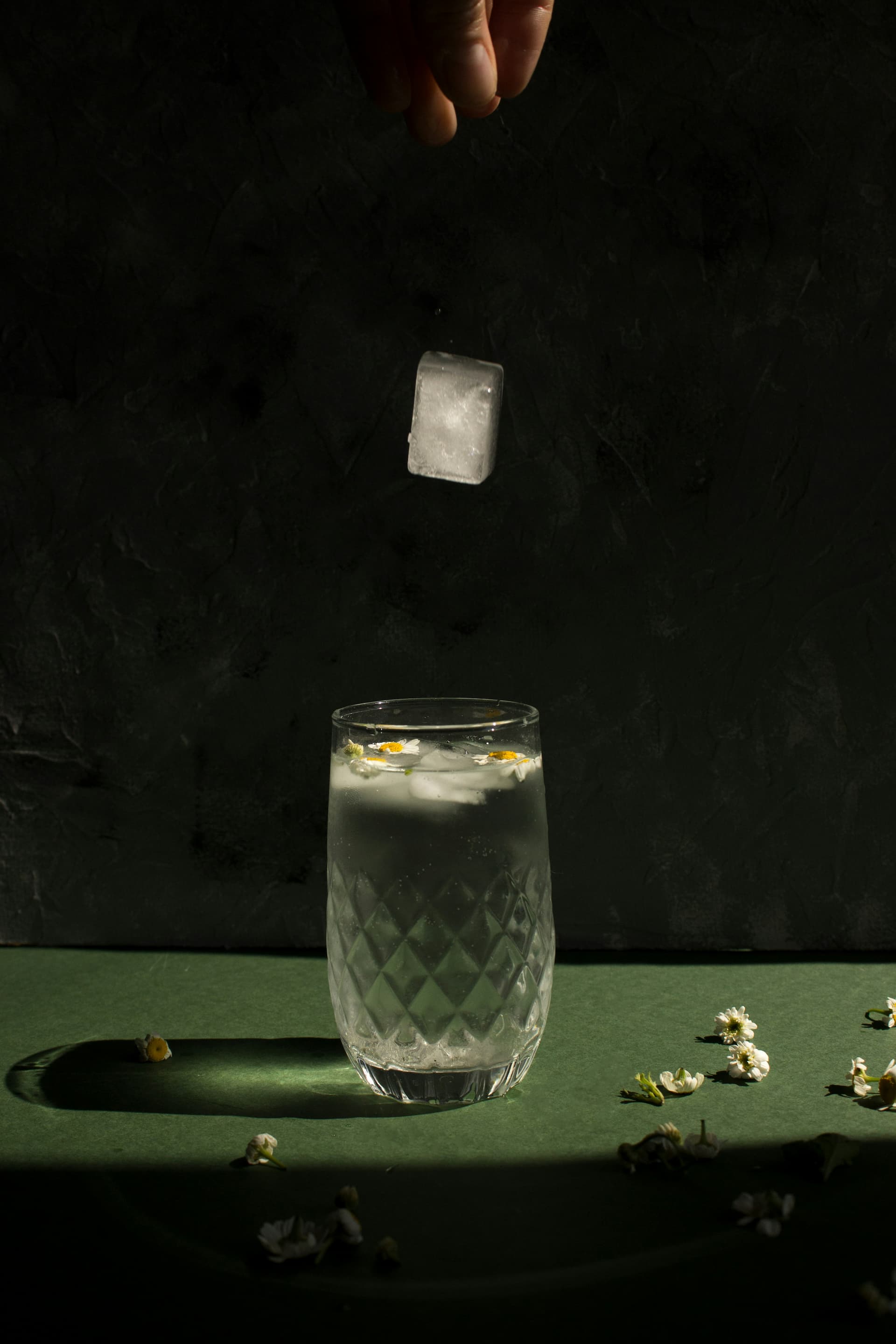 Why Clear Ice Is Better Than Cloudy: It's Cocktail Science For The Win