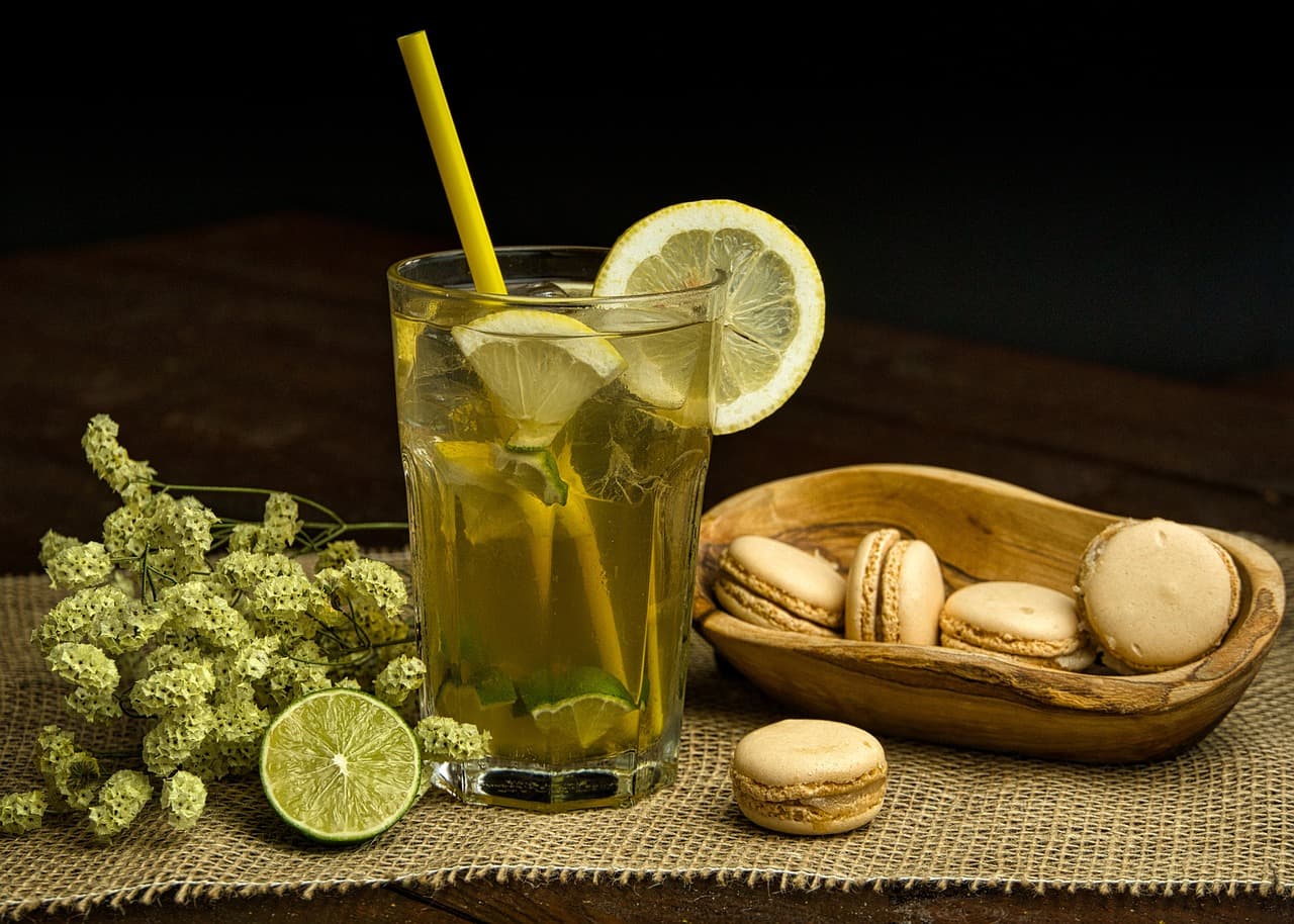 summertime iced tea and liquor pairings
