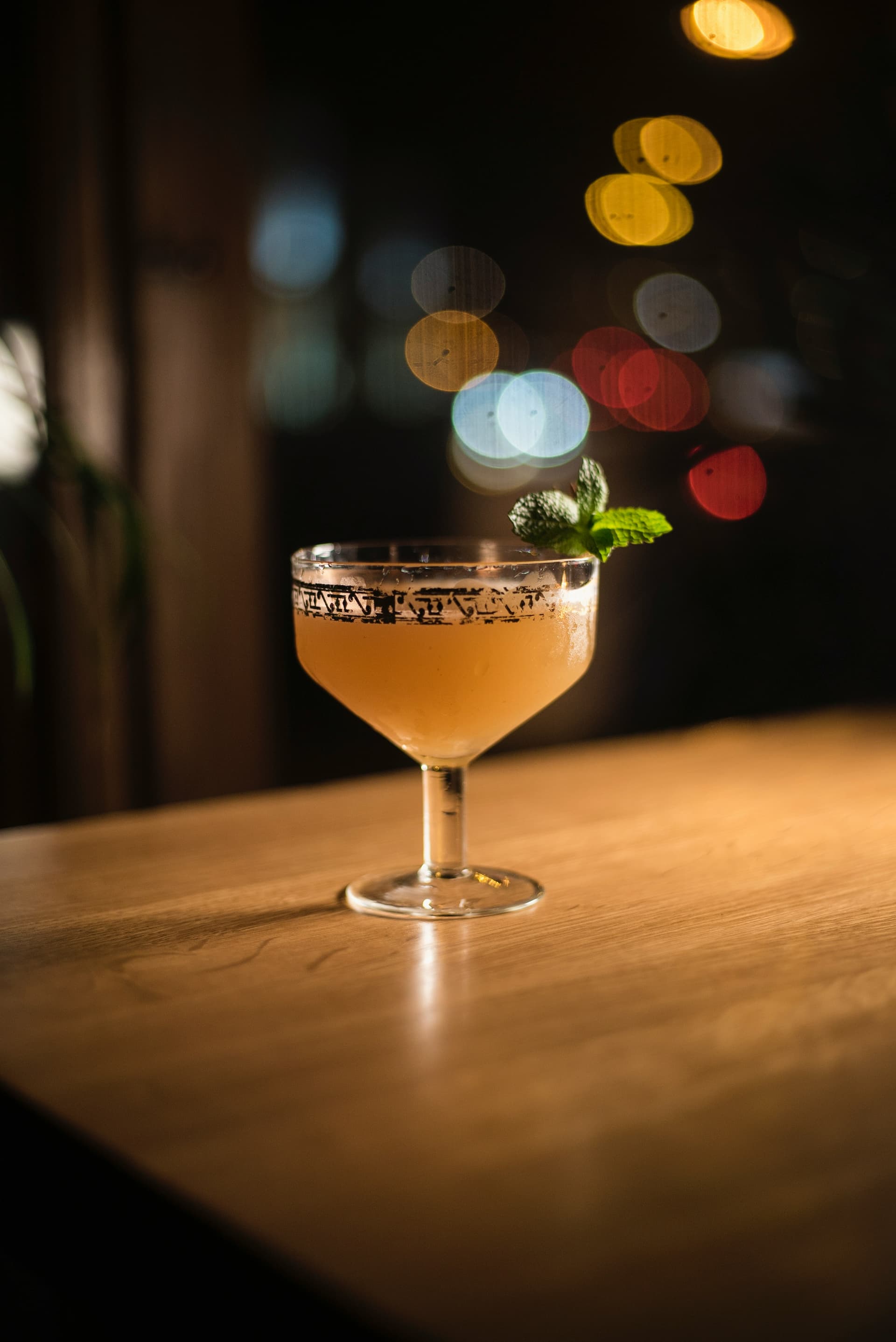 Classic Amaretto Sour With A Twist: Elevating The Almond Flavours