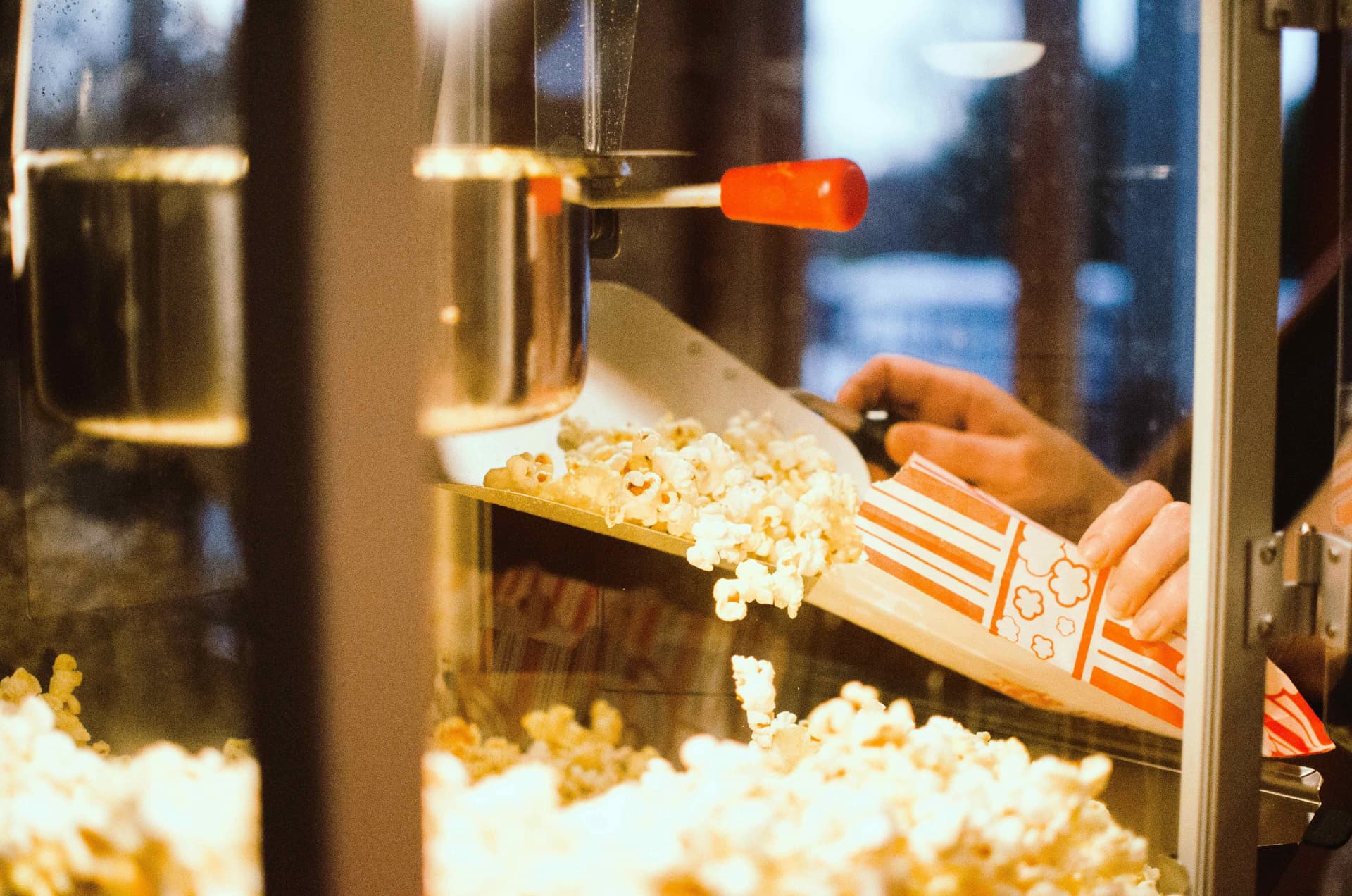 Set Up A DIY Gourmet Popcorn Bar For Movie Nights And Mixology Hour