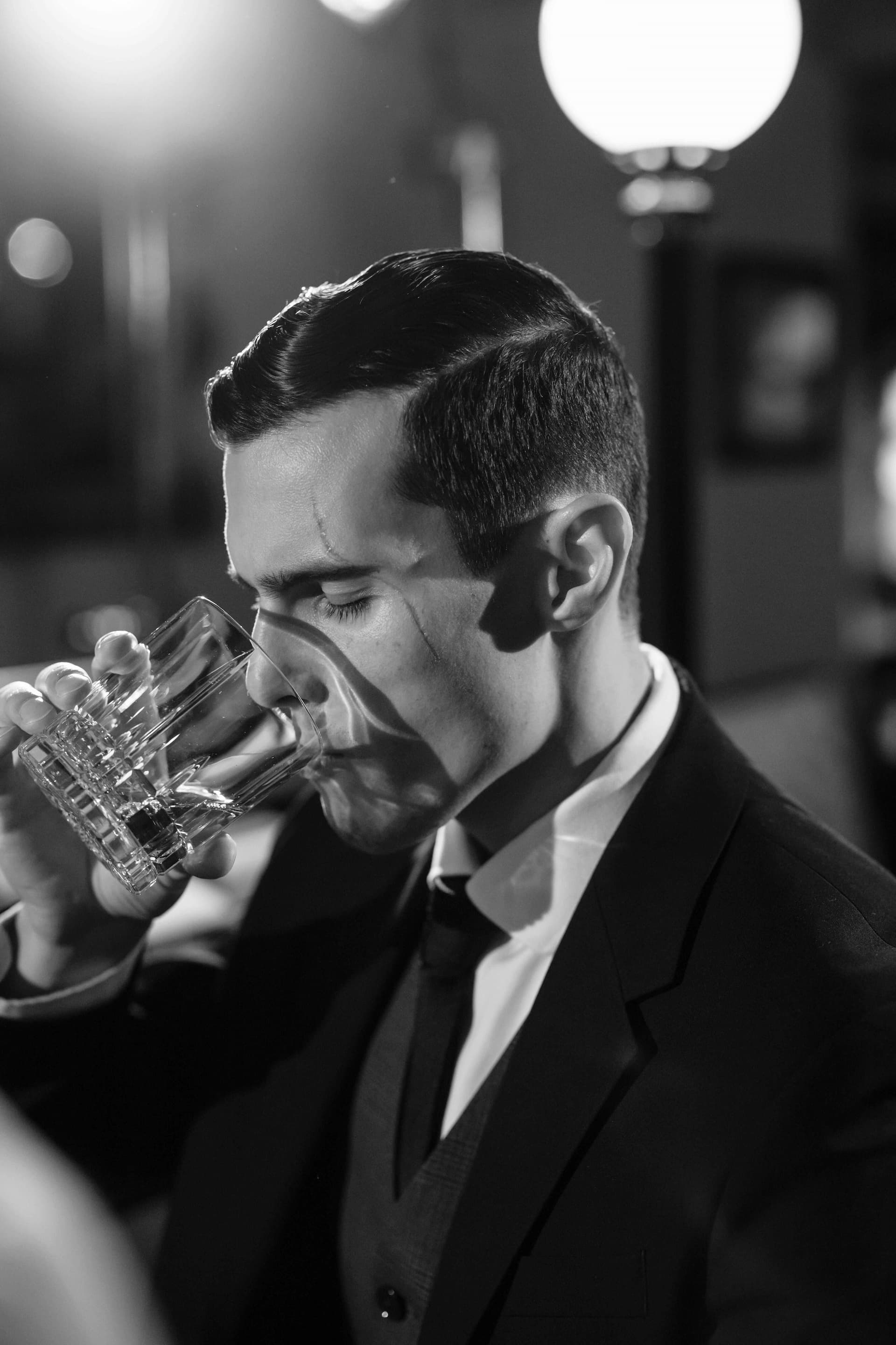 Newer Manners, Art of Conversation: An Updated Gentleman’s Guide To Drinking Etiquette