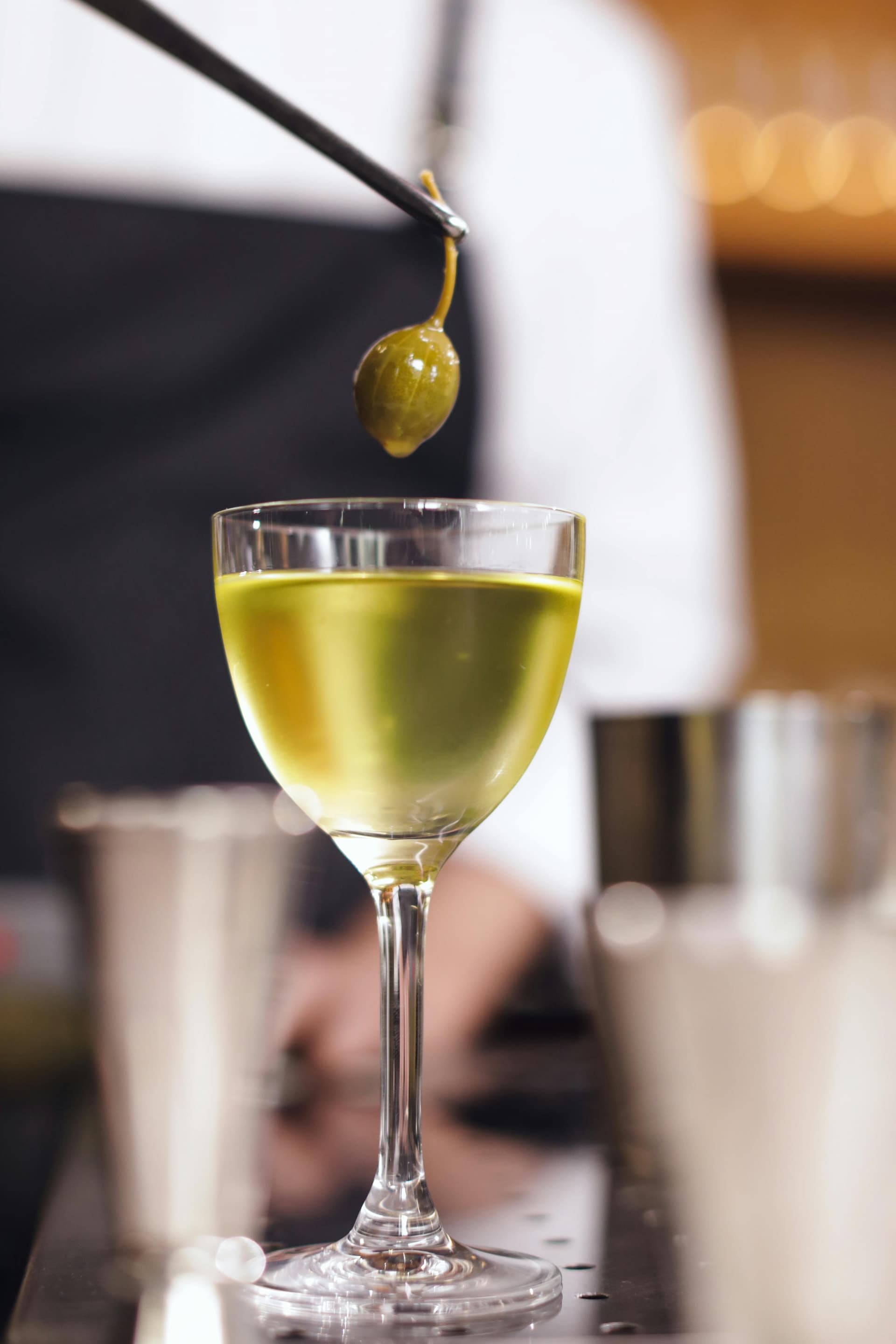 Smoke & Spherification: Learn The 101 Magic Of Mixology