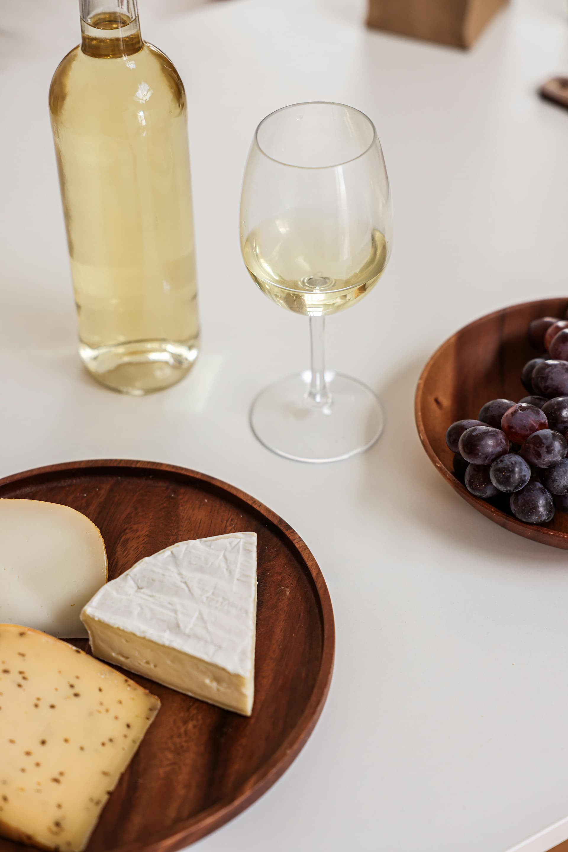 Artisanal Mead and Cheese Pairings: Take Your Tastebuds On A Journey Through Time