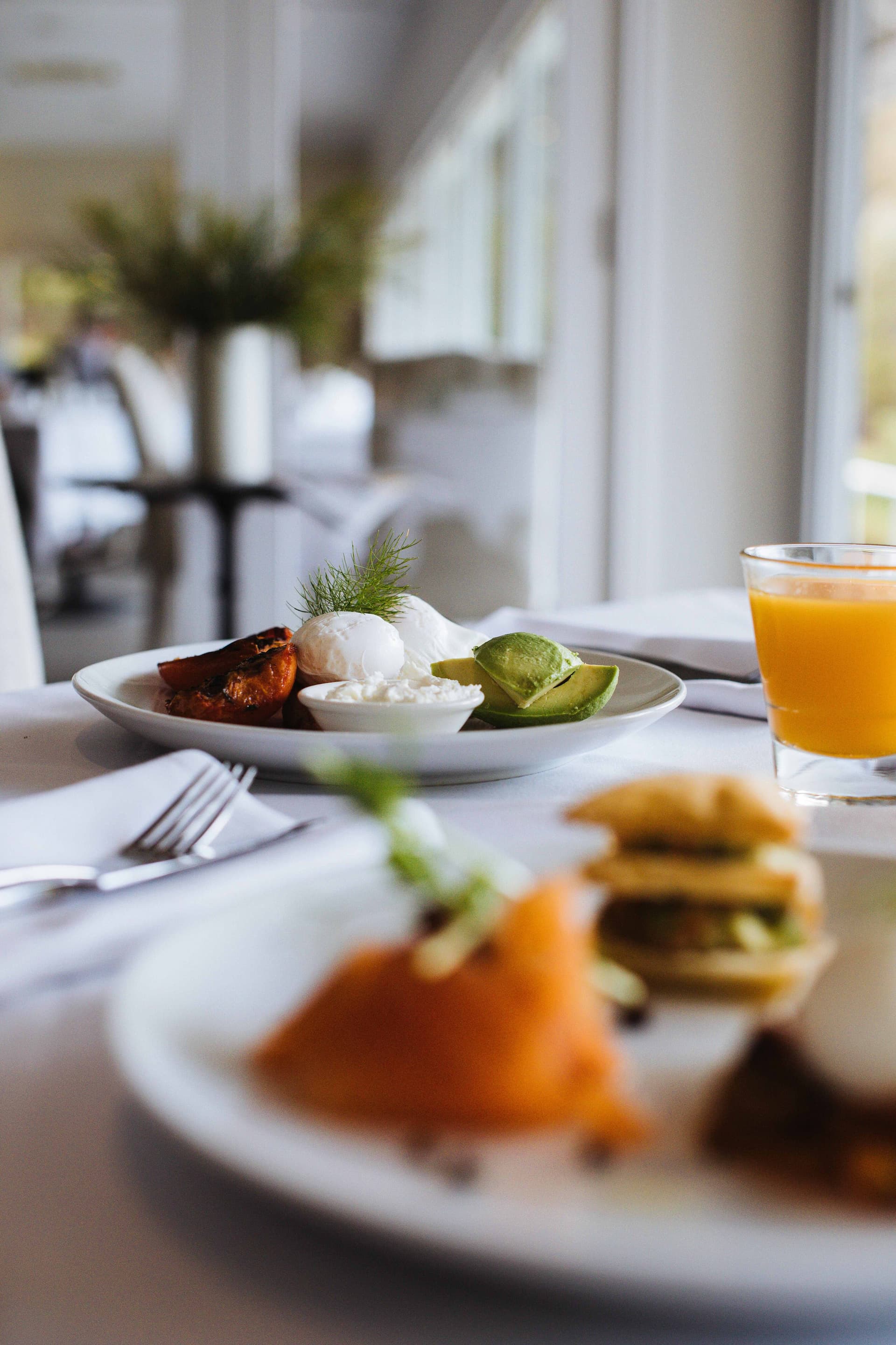From Mimosas to Margaritas: A Mother's Day Brunch Hosting Guide