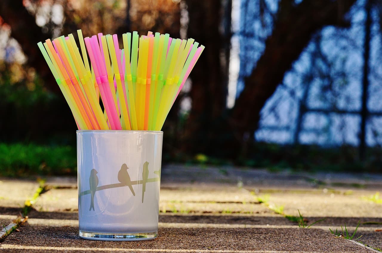 how to dispose used straws