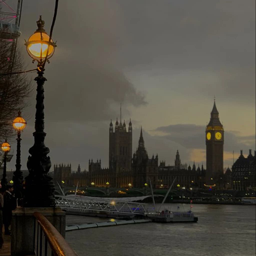 london in the rain cover 