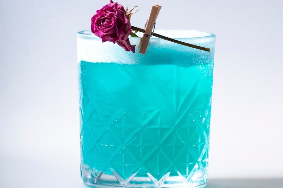 Best Blue Mocktails To Try At Home Cover 