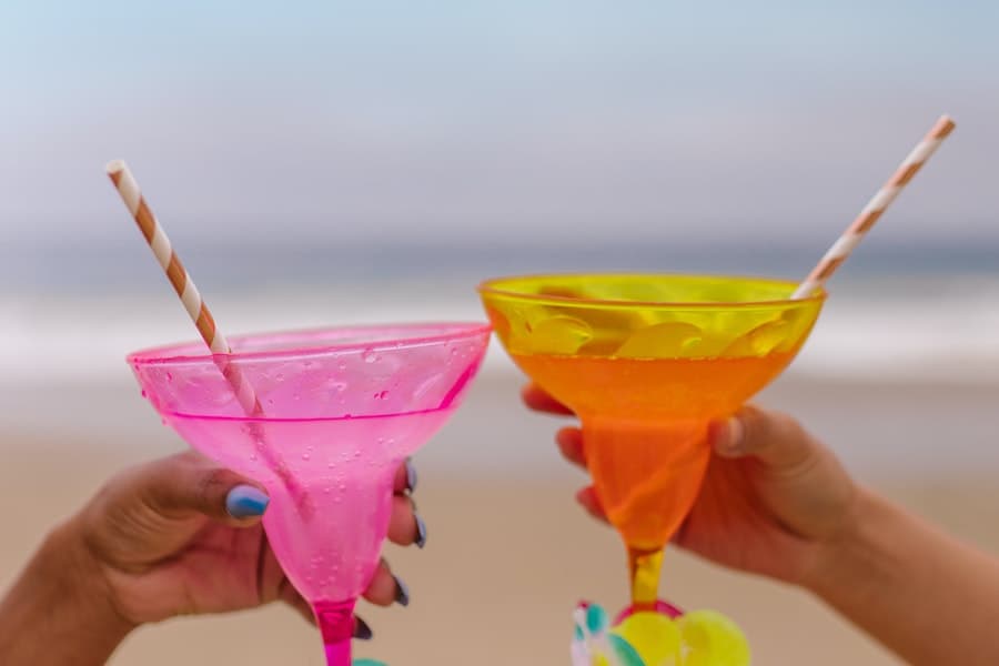 Cocktail Recipes For Beach Parties Cover 
