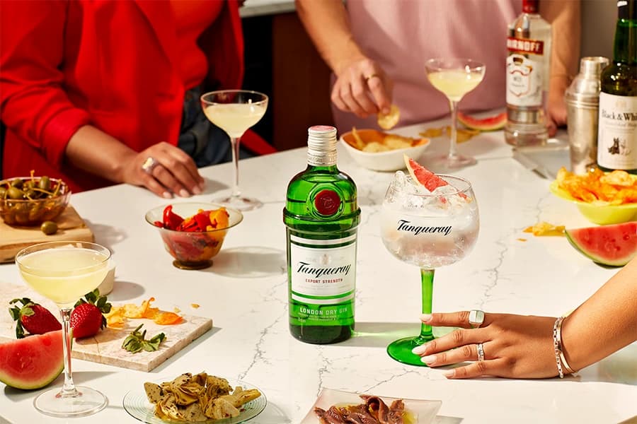 Tanqueray London Dry COVER 