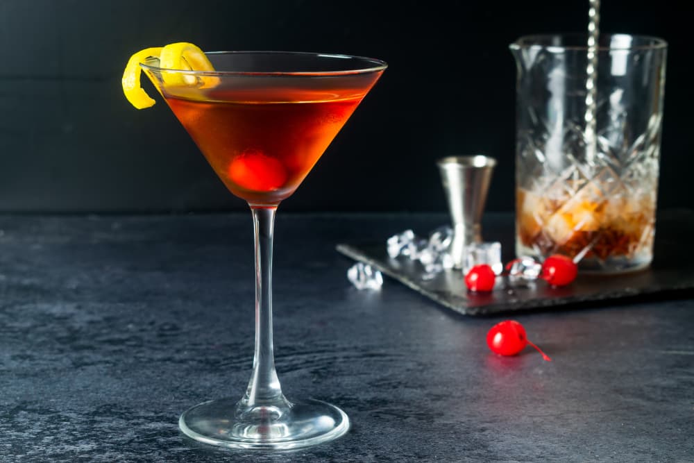 classic manhattan cocktail 