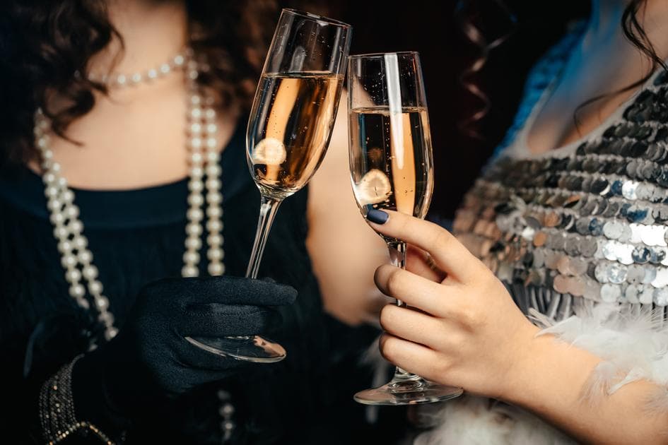 Ideas for hosting a Jazz Age Roaring 20s Great Gatsby themed party