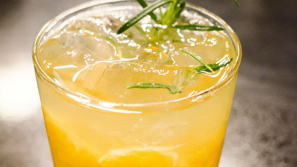 Johnnie Walker Luxe Blended Water, Spirits, Whisky