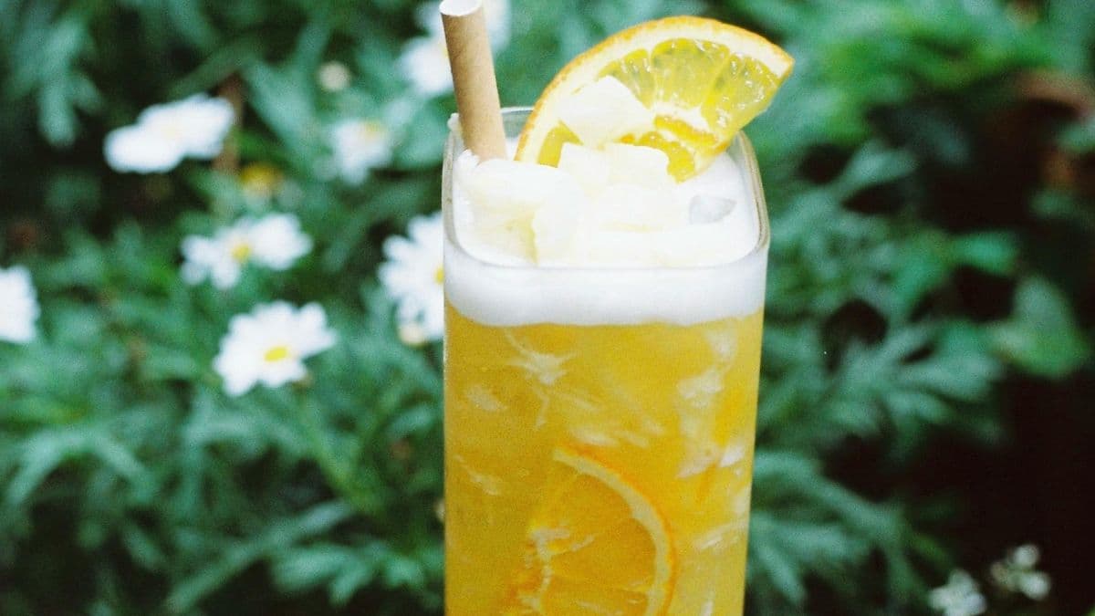 Tall And Short Serving Glasses