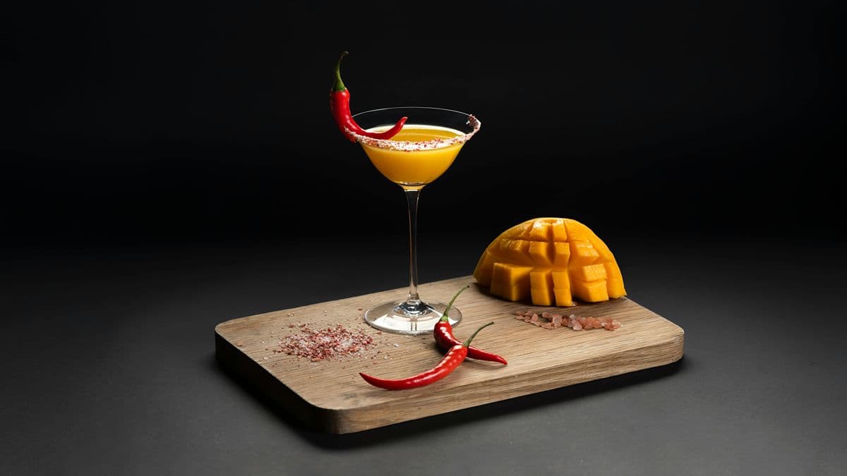 Mixed drinks vs cocktails, is there a difference