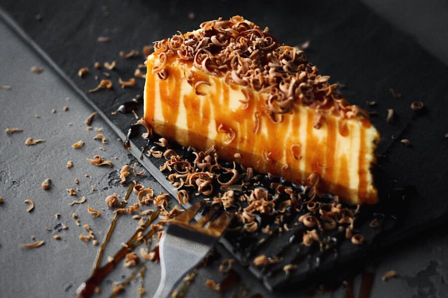 Whisky Smash with Caramel Cheesecake